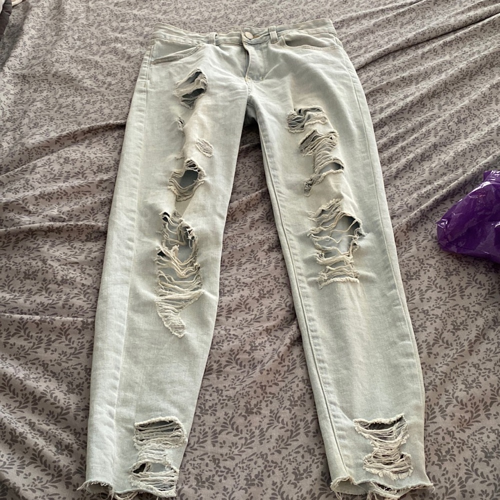 Ripped Skinny Jeans